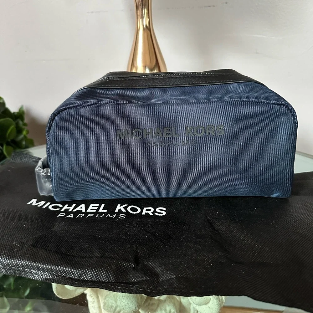 Michael Kors Navy and Black Men's Toiletry Kit - Picture 7 of 8